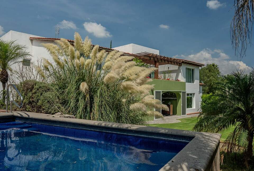 Tranquil Golfside Villa in Balvanera Polo Country Club - Corregidora, Mexico