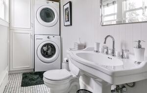Coastal Charmer Steps from Thames Street & Newport Harbor - Newport, Rhode Island