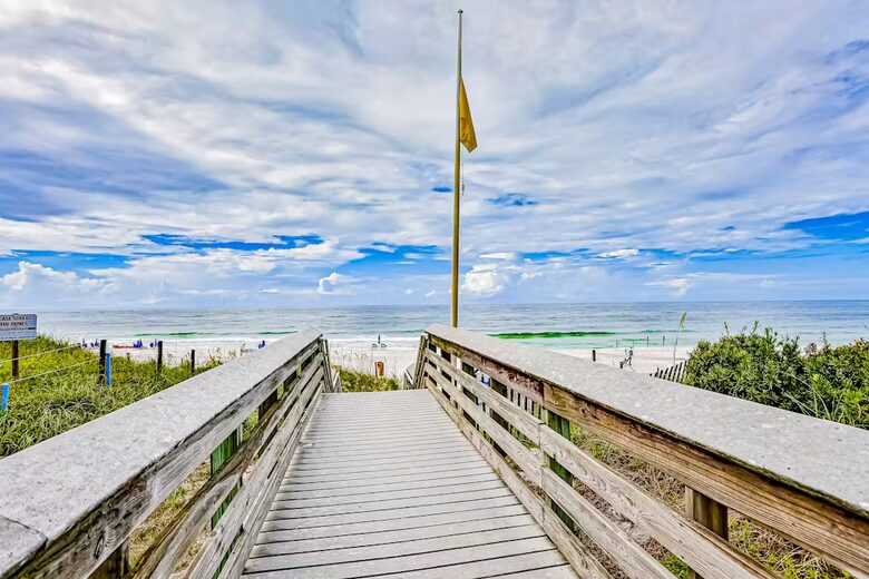 Newly Built Retreat with High Ceilings & Gulf Breeze Views - Santa Rosa Beach, Florida
