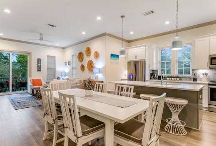 Newly Built Retreat with High Ceilings & Gulf Breeze Views - Santa Rosa Beach, Florida