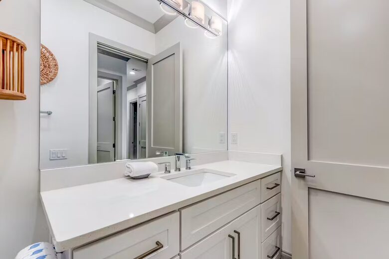 Newly Built Retreat with High Ceilings & Gulf Breeze Views - Santa Rosa Beach, Florida
