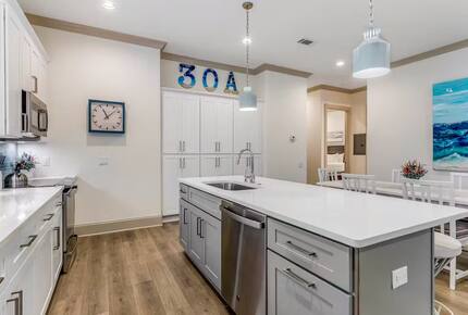 Newly Built Retreat with High Ceilings & Gulf Breeze Views - Santa Rosa Beach, Florida