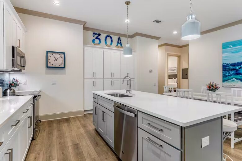 Newly Built Retreat with High Ceilings & Gulf Breeze Views - Santa Rosa Beach, Florida