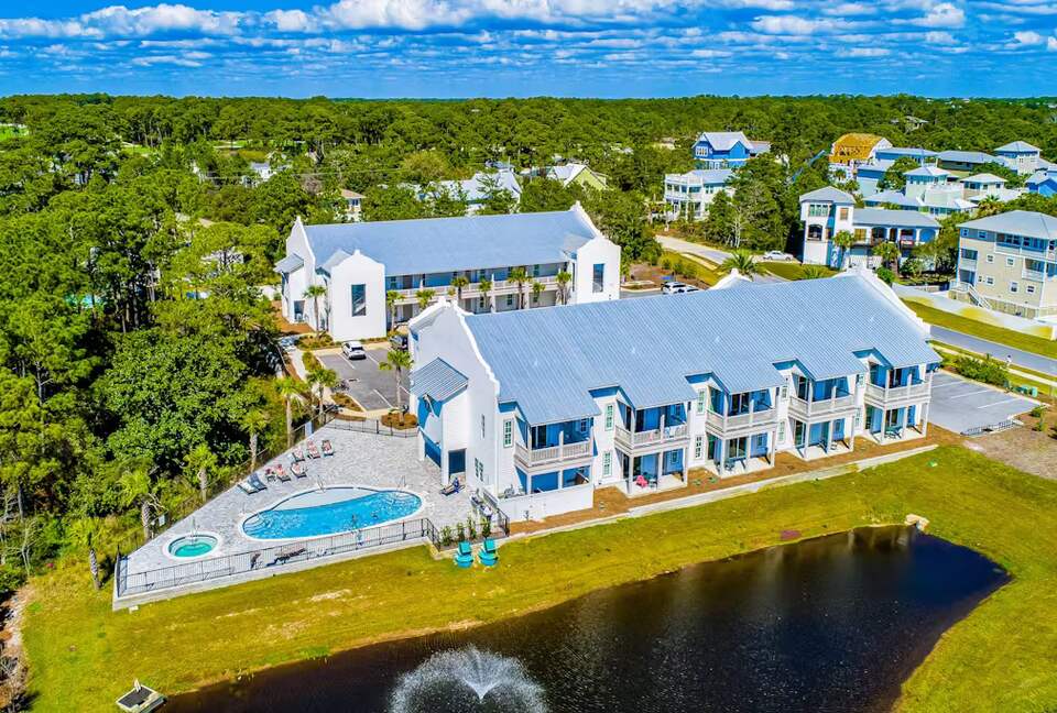 Newly Built Retreat with High Ceilings & Gulf Breeze Views - Santa Rosa Beach, Florida