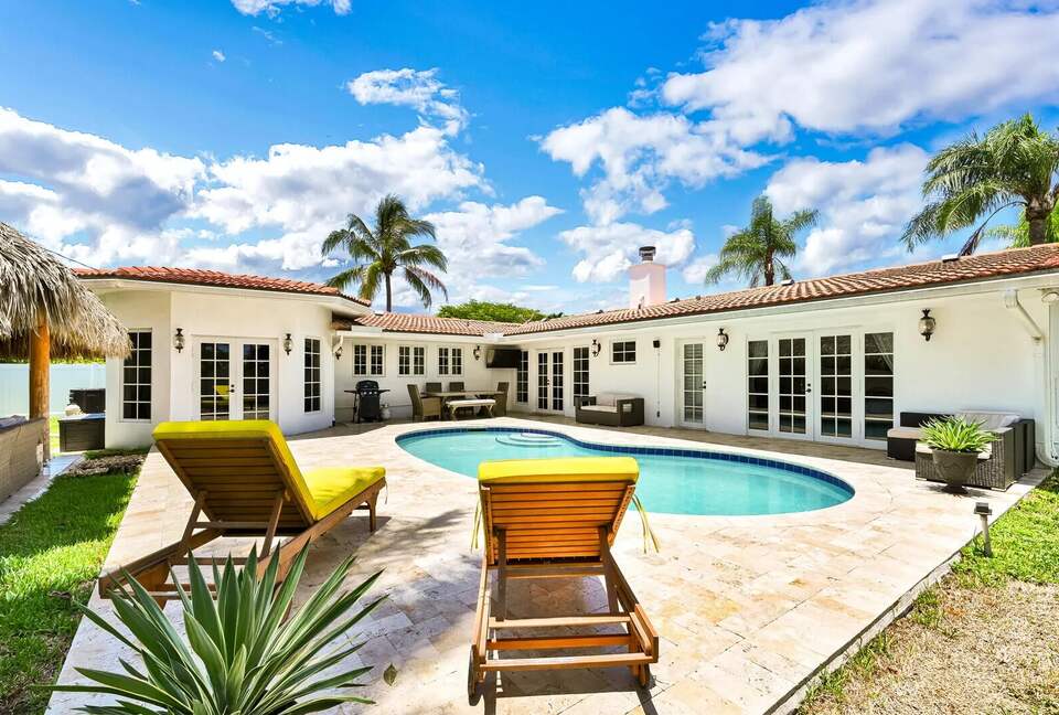 Sprawling Deerfield Beach Oasis with Heated Pool & Tiki Lounge - Deerfield Beach, Florida