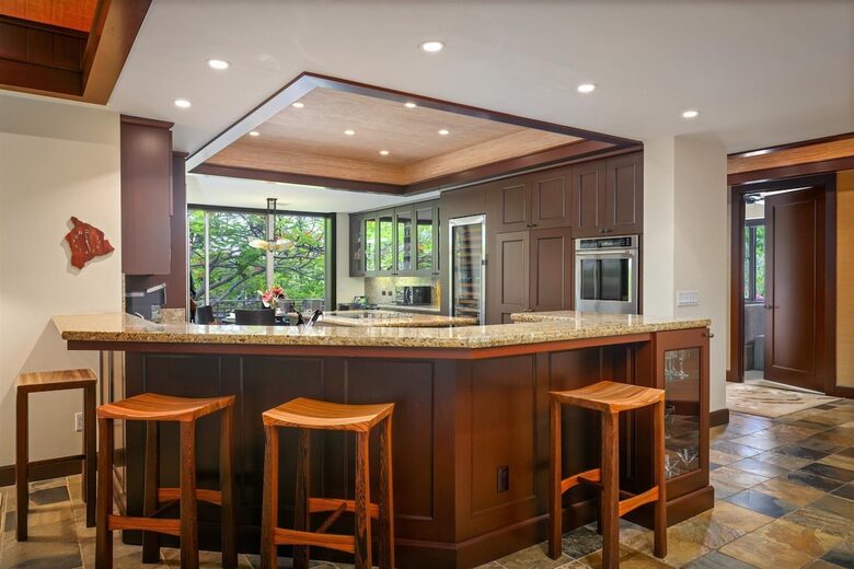 Elegant Hawaiian Retreat with Fairway Views - Kailua Kona, Hawaii