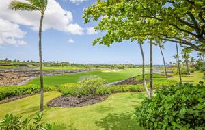 Elegant Hawaiian Retreat with Fairway Views - Kailua Kona, Hawaii