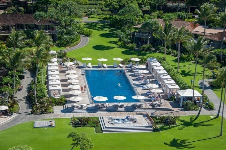 Elegant Hawaiian Retreat with Fairway Views - Kailua Kona, Hawaii