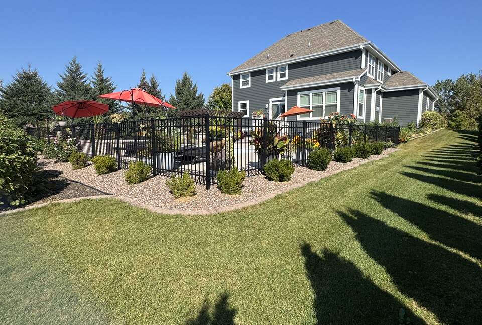 Fox Lake Village Retreat with Saltwater Pool & Spa - Waukesha, Wisconsin