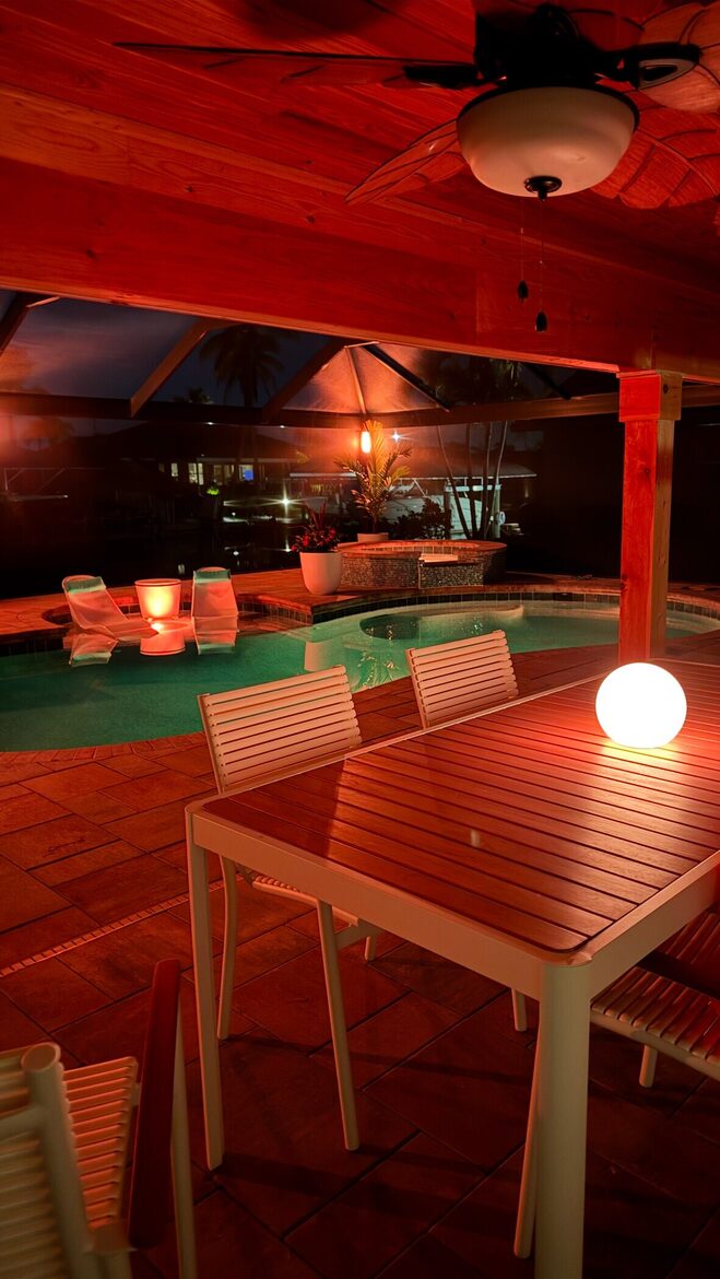 Modern Canal-Front Escape in Southwest Cape Coral - Cape Coral, Florida