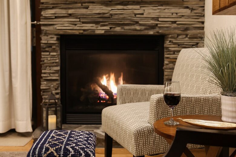 Cozy Avon Getaway with Mountain Views - Avon, Colorado