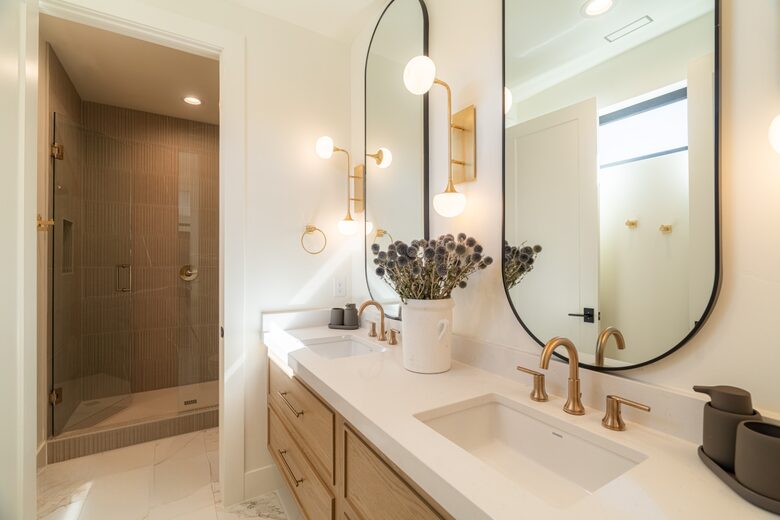 Lagoonfront Luxury Escape with Private Pool & Sky Decks - St. George, Utah