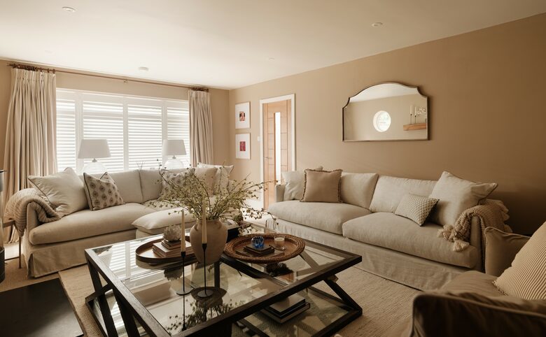 Refined Seaside Escape with Elegant Design - Christchurch, United Kingdom