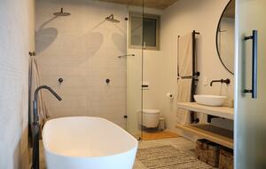 RROAR - Luxury Living on the Rocks - Herolds Bay, South Africa