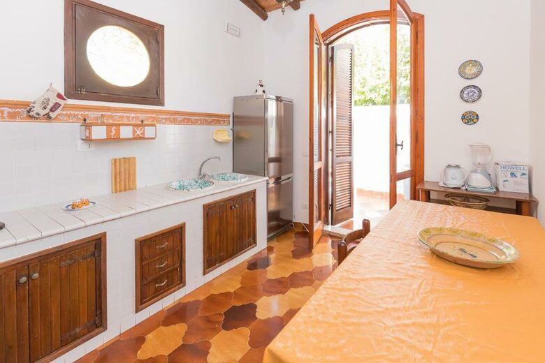 Tasteful Mediterranean Home with Sea Views - Fontane Bianche, Syracuse, Italy