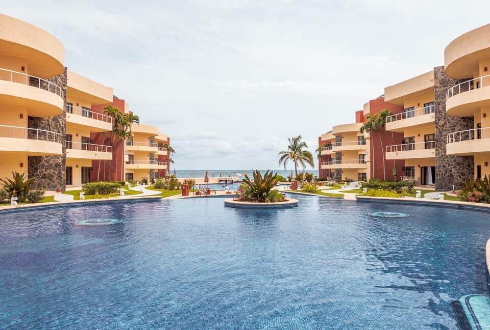 Playa Grande Oceanview Escape | Cascading Pools & Resort Living - El Rebalse, Mexico