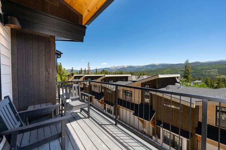 Steps to Slopes & Trails Winter Park Retreat - Winter Park, Colorado