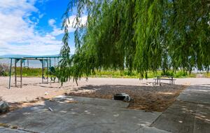 Lakefront Getaway - Garden City, Utah