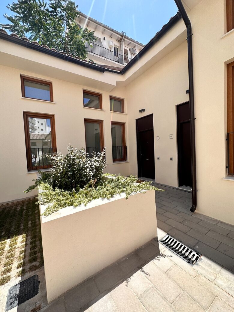 Designer Townhouse in Valencia’s Old Town - Valencia, Spain