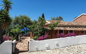 Refined Seaside Villa with Private Pool and Beach Access - Marina di Bordila, Italy