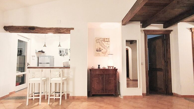 Refined Seaside Villa with Private Pool and Beach Access - Marina di Bordila, Italy