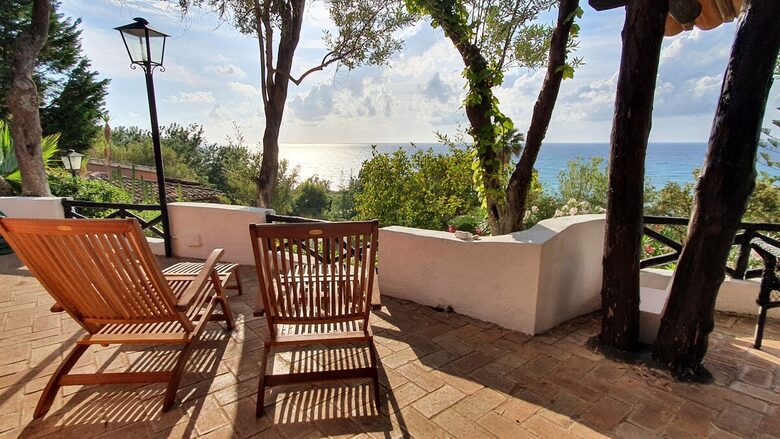 Refined Seaside Villa with Private Pool and Beach Access - Marina di Bordila, Italy