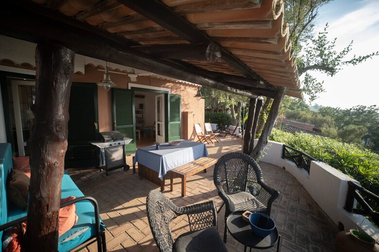 Refined Seaside Villa with Private Pool and Beach Access - Marina di Bordila, Italy