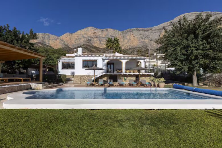 Refined Mediterranean Living Near Montgó - Jávea, Spain