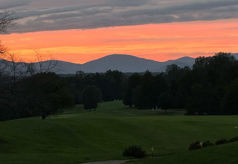 Luxury Charlottesville Retreat near UVA and Monticello with Golf and Mountain Views. - Charlottesville, Virginia