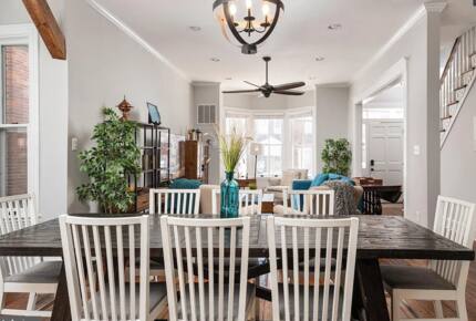 The Anchored Stay - Annapolis, Maryland