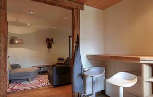 A Warm Modern Chamonix Retreat Beneath the Mountains - Les Bossons, Chamonix, France