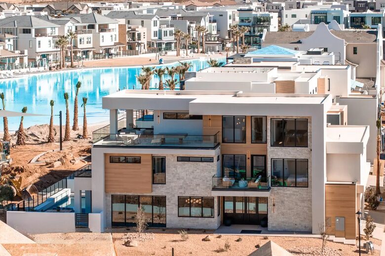 Luxury Lagoon Oasis - St. George, Utah