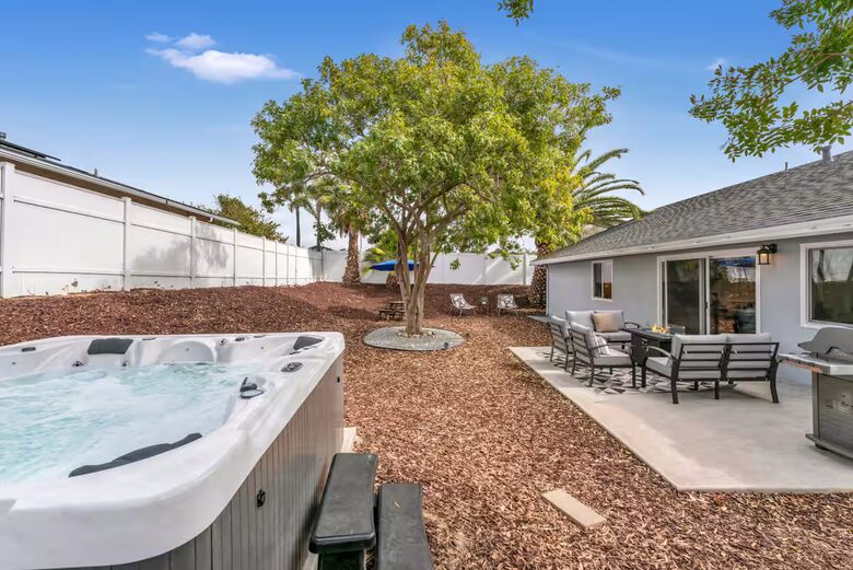 Modern San Diego Retreat w/ Hot Tub Near Beach & Downtown - San Diego, California