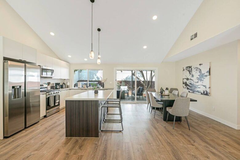 Modern San Diego Retreat w/ Hot Tub Near Beach & Downtown - San Diego, California