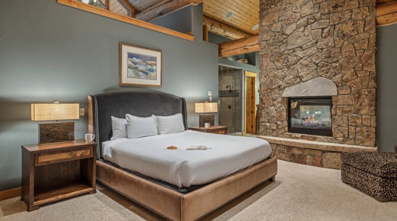 Point View Place - Moving Mountains - Breckenridge, Colorado