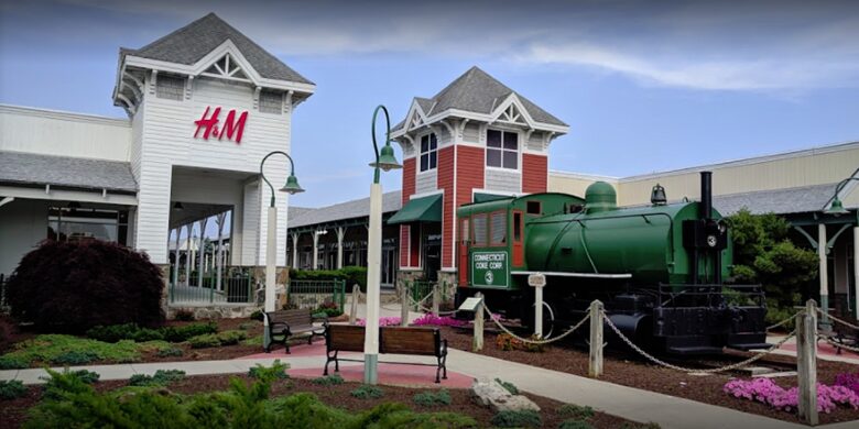 outlet shopping