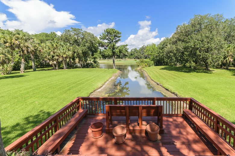 Bright Coastal Escape Steps from Sawgrass & Beaches - Ponte Vedra Beach, Florida