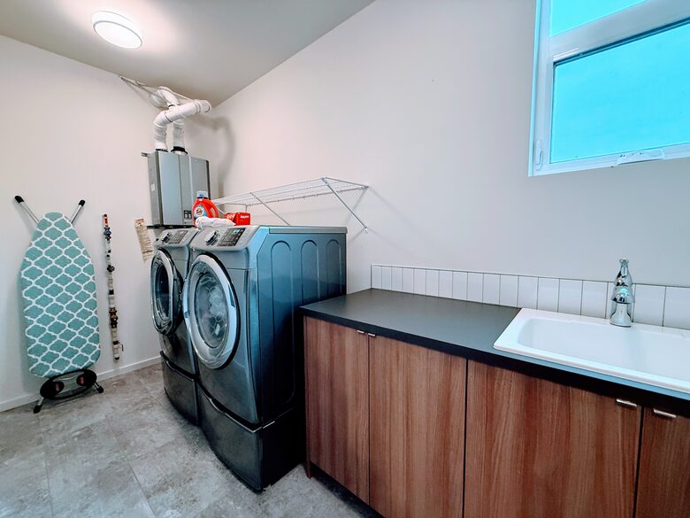 Full laundry