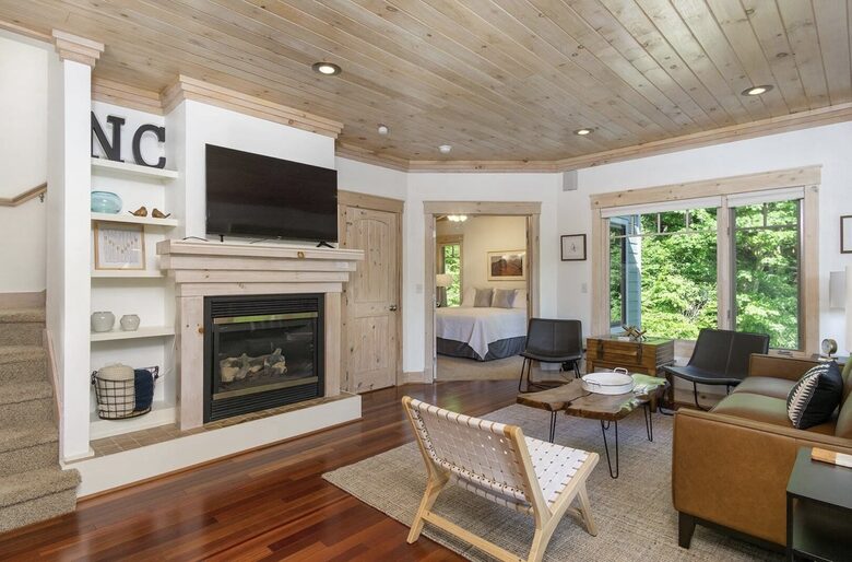 Gas fireplace