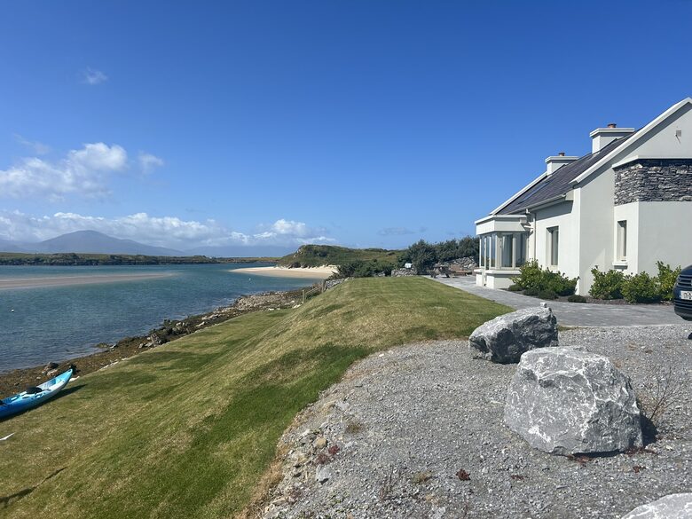 Waterfront Retreat - Ardfert, Ireland
