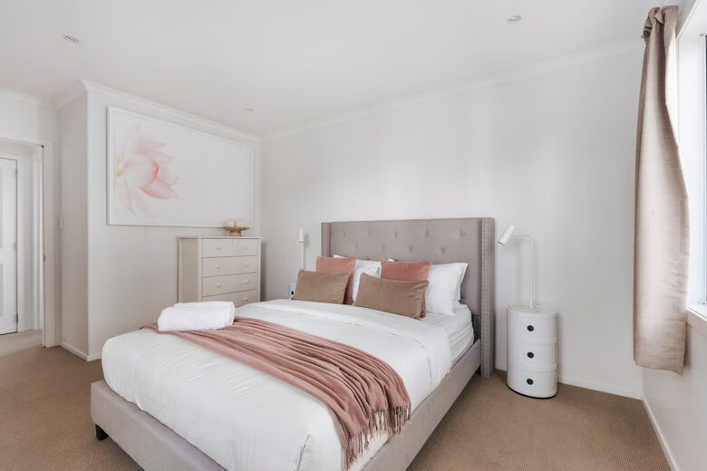 Relaxed Coastal Getaway Near Golden Sands Village - Pāpāmoa, New Zealand
