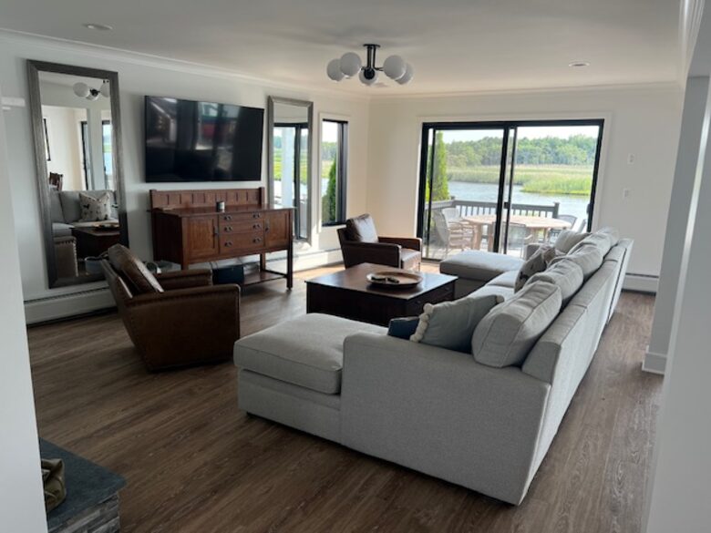 Waterfront Coastal Retreat on Barnegat Bay - Brick, New Jersey
