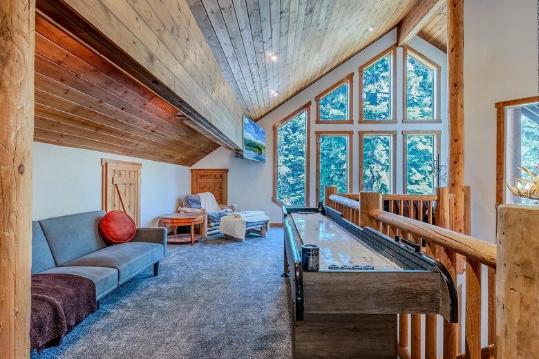 Timber Circle Retreat | Cozy Woodland Home Near Lake of the Woods - Klamath Falls, Oregon