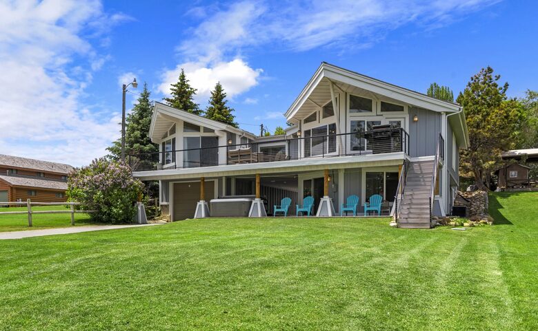 Bear Lake Grand Retreat | Stylish, Spacious, and Steps from the Water - Garden City, Utah