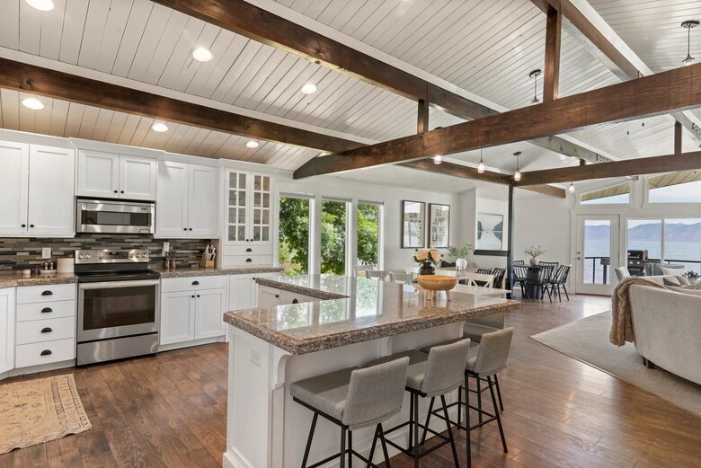 Bear Lake Grand Retreat | Stylish, Spacious, and Steps from the Water - Garden City, Utah