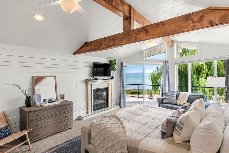 Bear Lake Grand Retreat | Stylish, Spacious, and Steps from the Water - Garden City, Utah